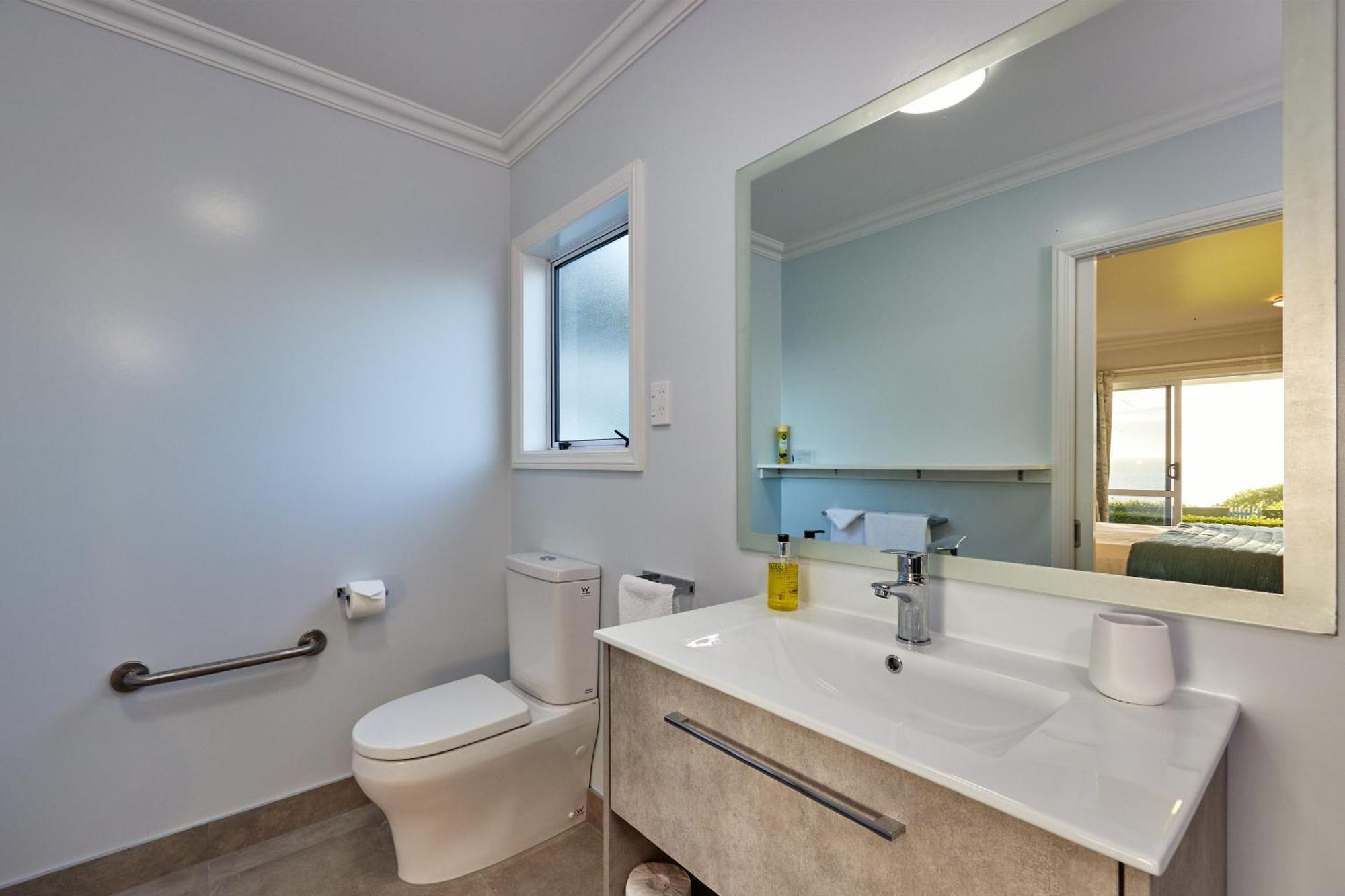 Bendamere House Bed & Breakfast Kaikoura Exterior photo